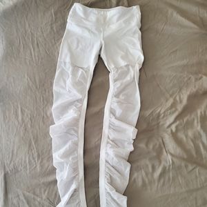 Alo Yoga Goddess Legging